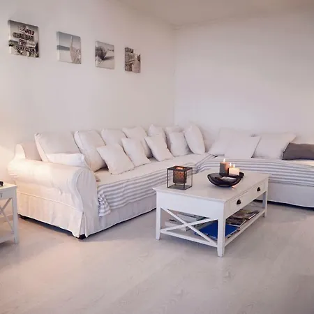 Center Cassis